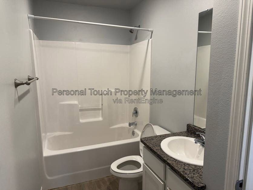 808 7th Ave S #6 - Photo 6 of 24