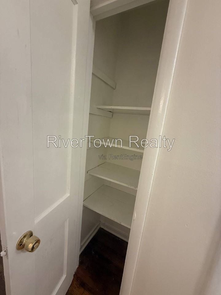 2451 Debby Cv - Photo 2 of 15