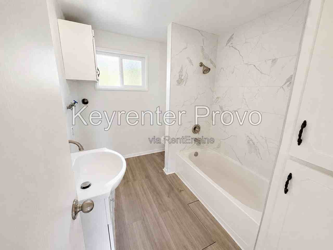 690 S 500 E #1 - Photo 4 of 5