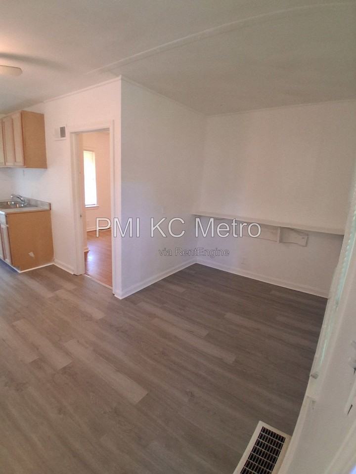 26 S Central St #9 - Photo 5 of 18