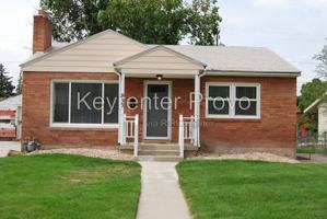 featured image of 853 Memmo Dr #B