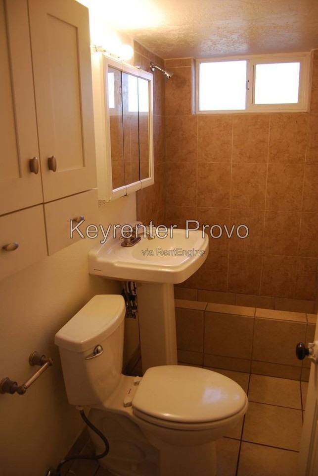 853 Memmo Dr #B - Photo 6 of 10