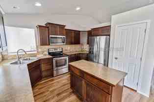 1915 W Jay Ave - Photo 1 of 1