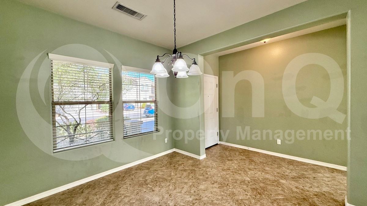 15928 N 22nd Ln - Photo 4 of 27