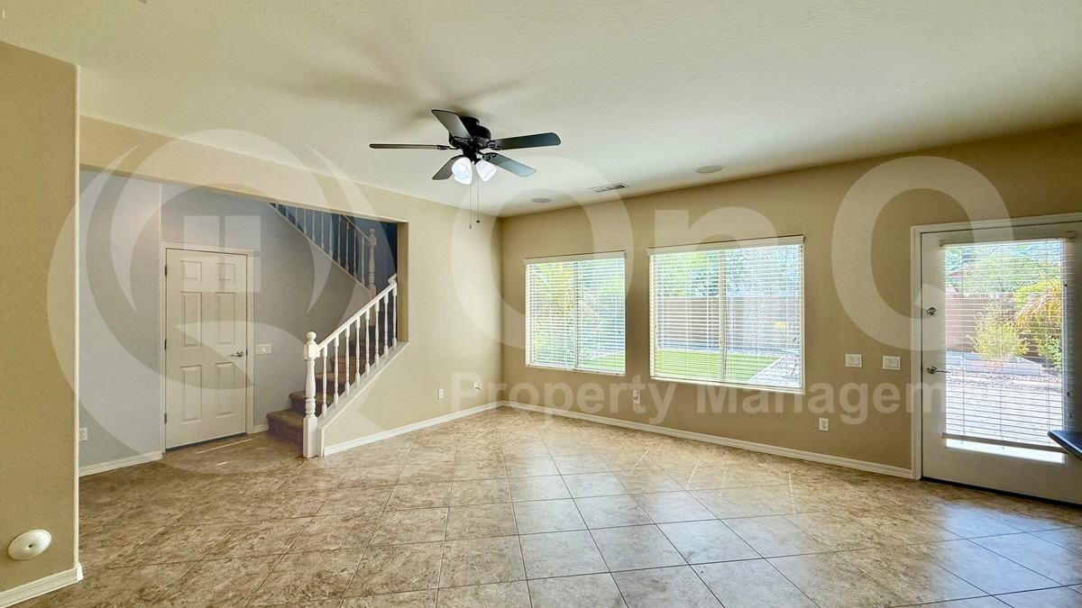 15928 N 22nd Ln - Photo 5 of 27