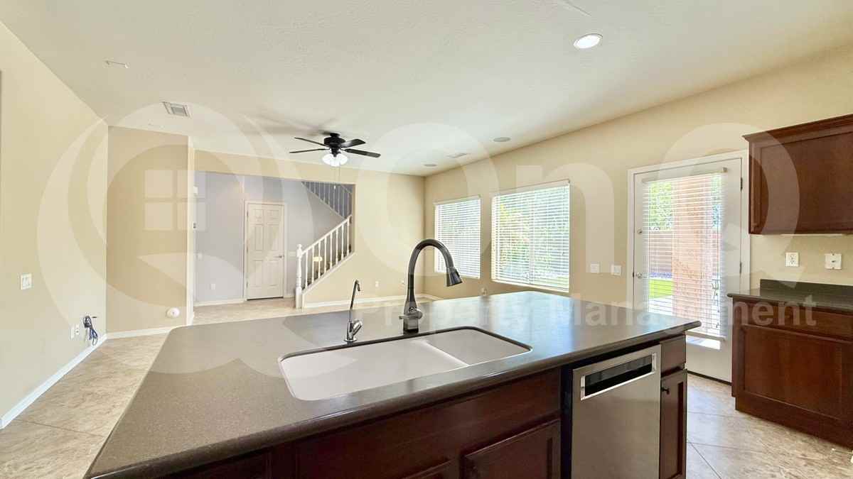15928 N 22nd Ln - Photo 6 of 27