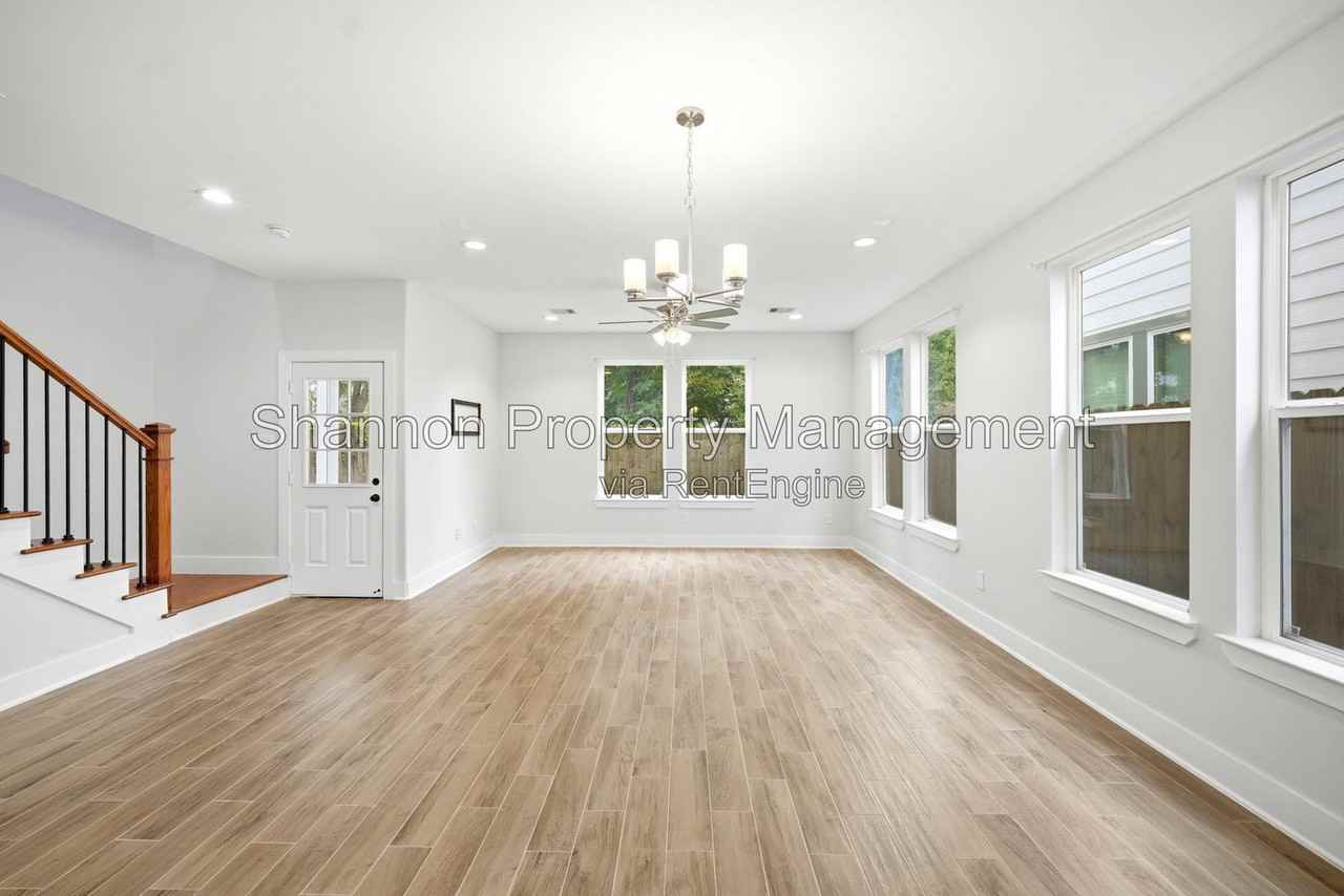 2125 Paul Quinn St - Photo 7 of 36