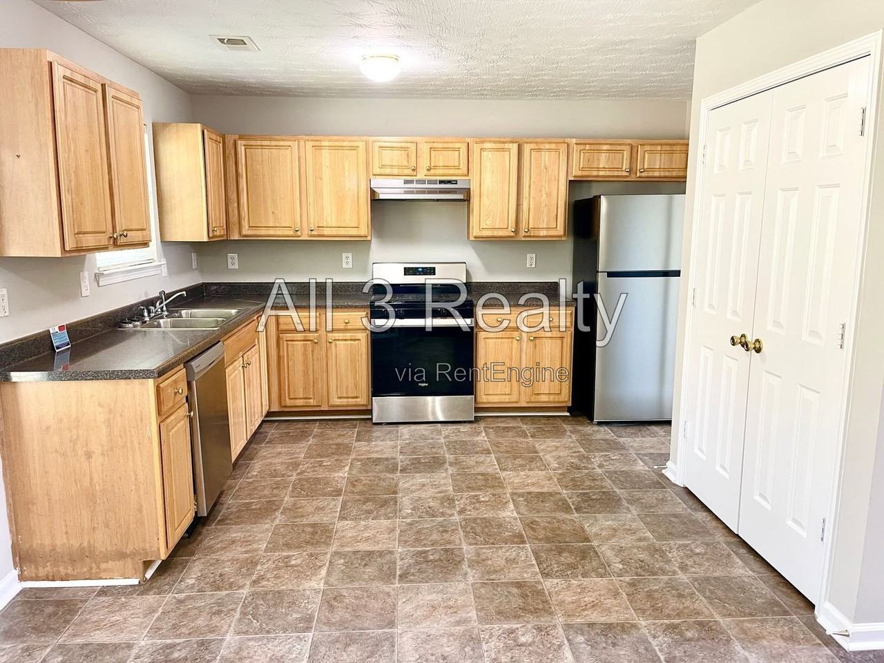 60 Spring Lake Ter - Photo 4 of 27