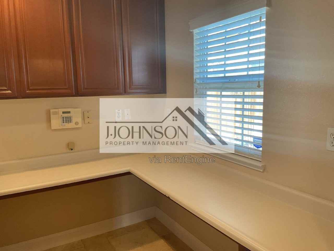 2676 Daisy Ln - Photo 7 of 10