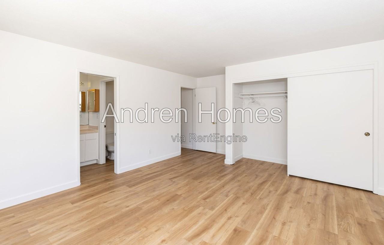 713 Frederick St - Photo 7 of 21