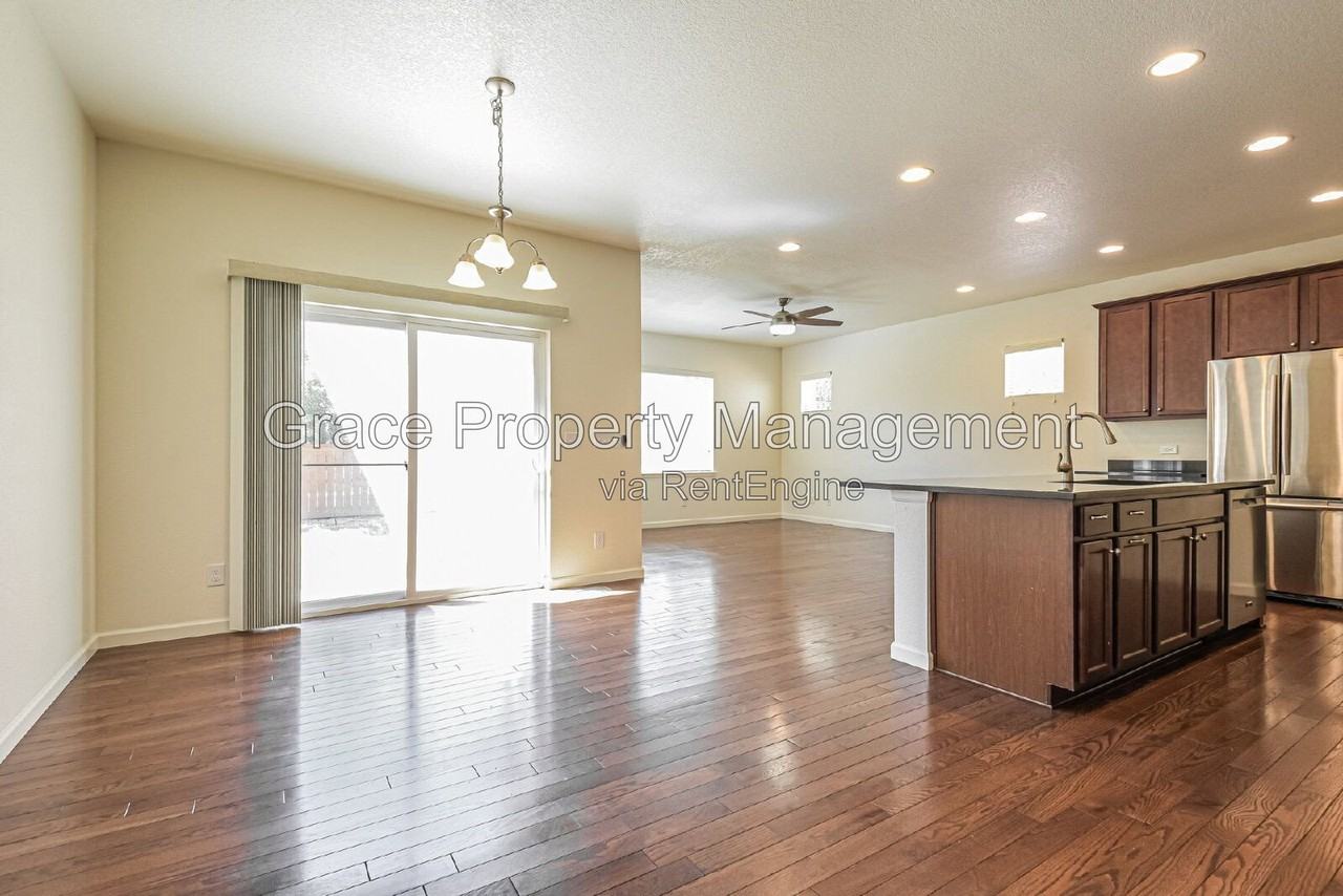 618 W 171st Pl - Photo 6 of 42