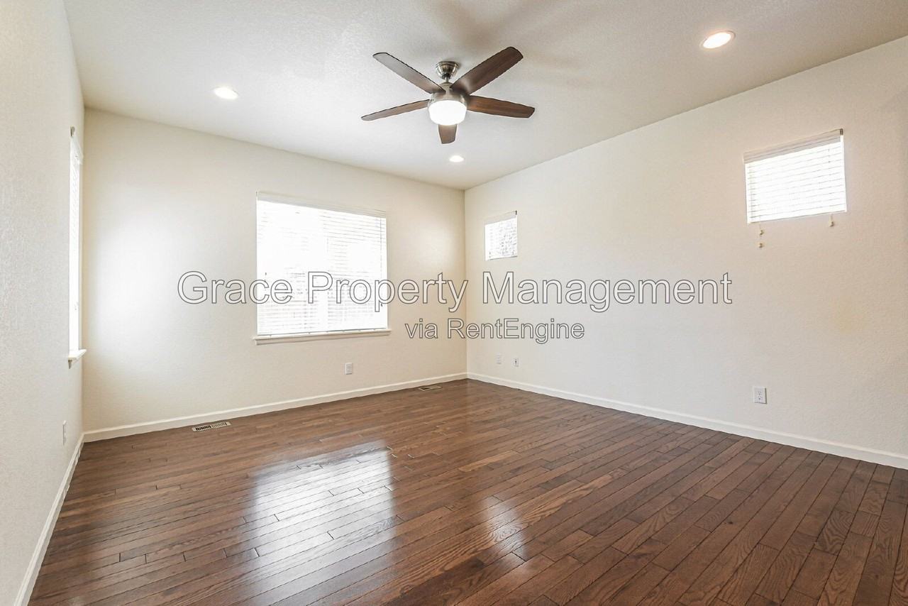 618 W 171st Pl - Photo 5 of 42