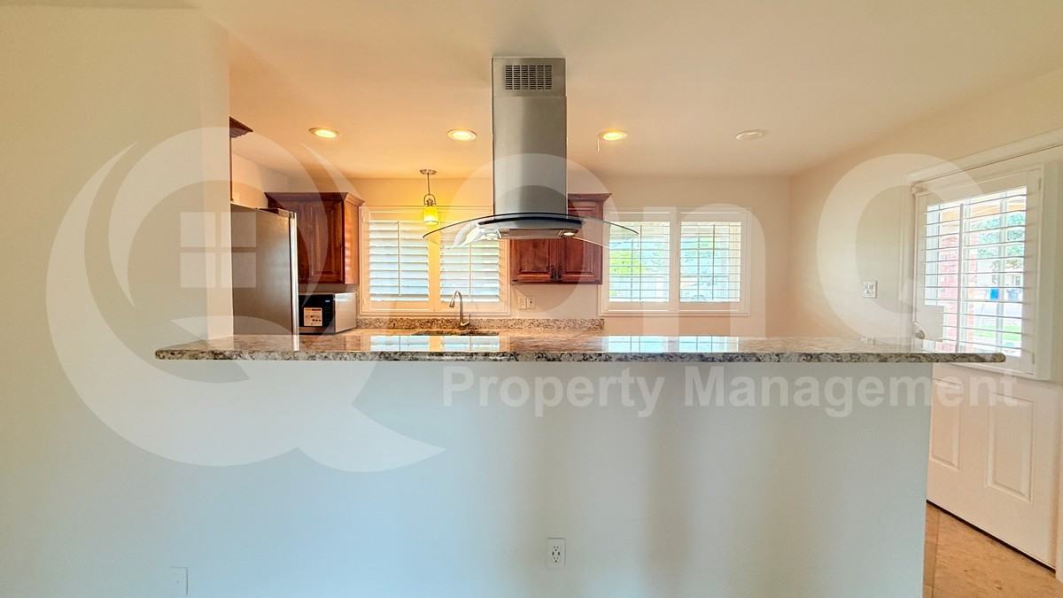 6035 N 17th St - Photo 3 of 21