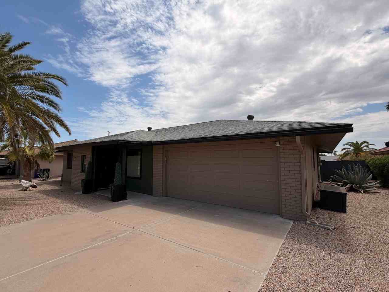 13139 W Seville Dr - Photo 3 of 29