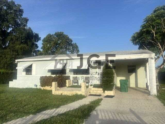 14590 Nw 10th Ave - Photo 2 of 11