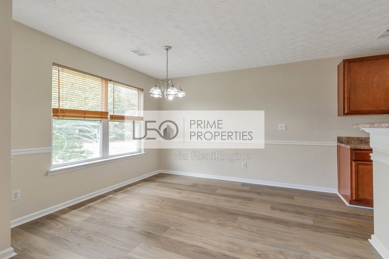 3168 Meadow Point Dr - Photo 6 of 25