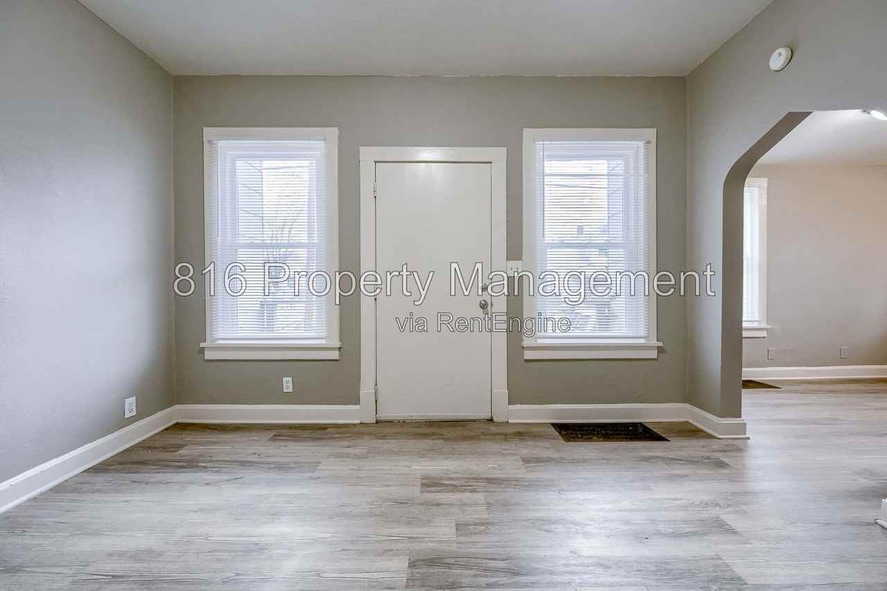 5701 Anderson Ave - Photo 3 of 25