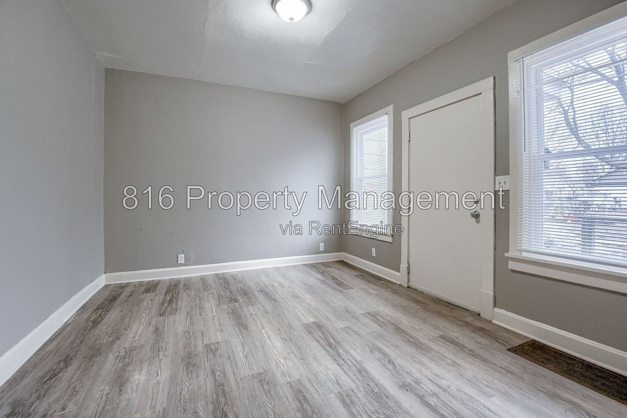 5701 Anderson Ave - Photo 4 of 25