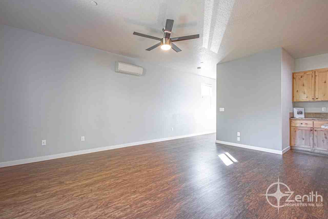 188 N 41st Pl - Photo 5 of 41