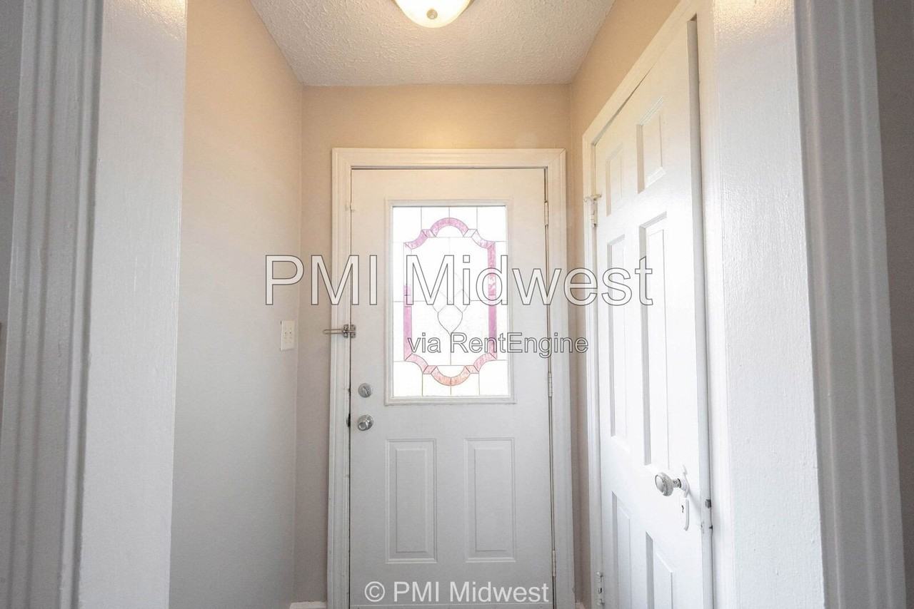 74 N 2nd Ave - Photo 3 of 31