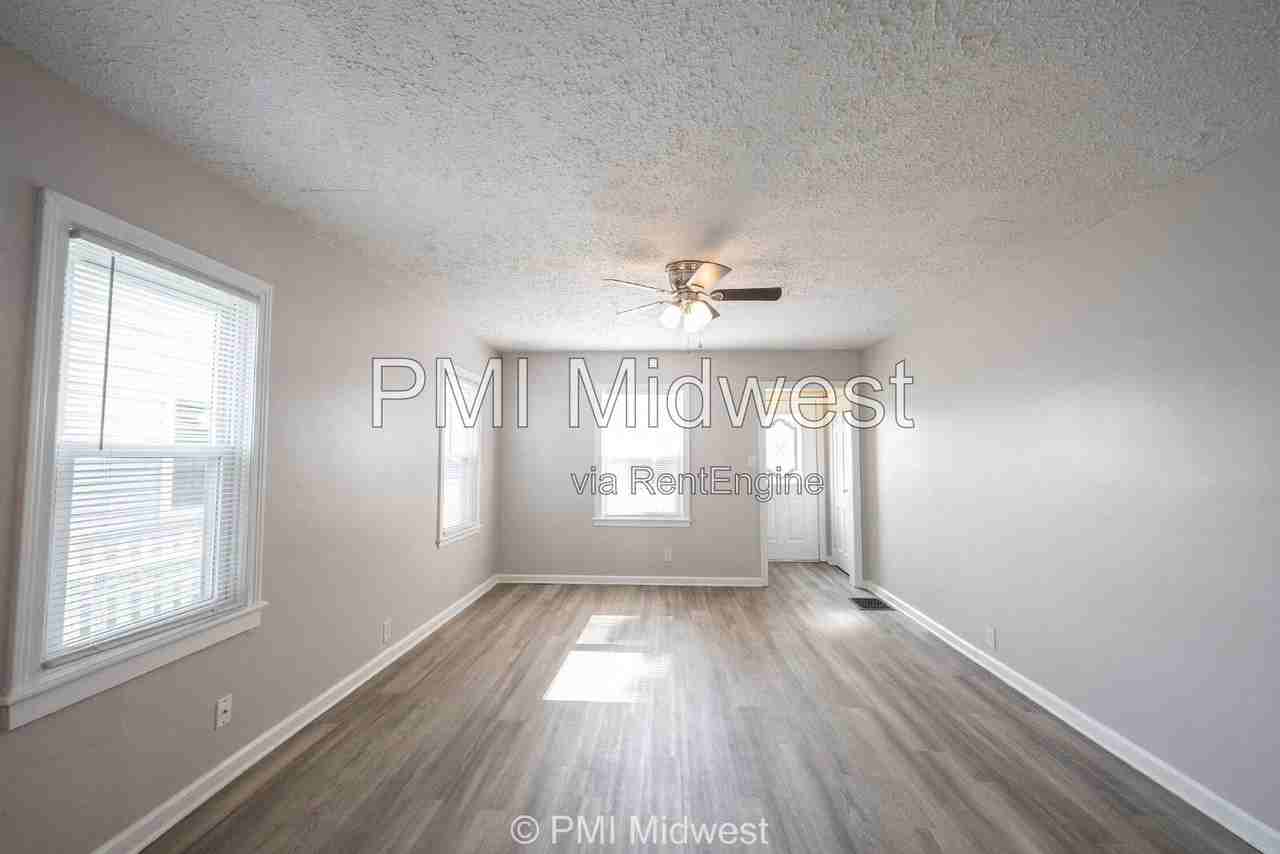 74 N 2nd Ave - Photo 5 of 31
