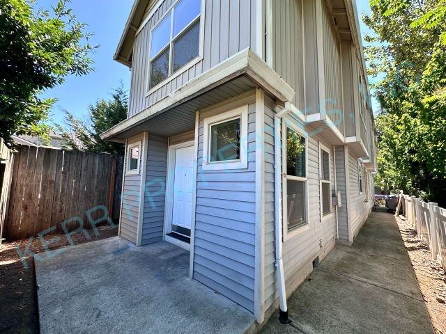 11929 Se Pine St - Photo 2 of 17