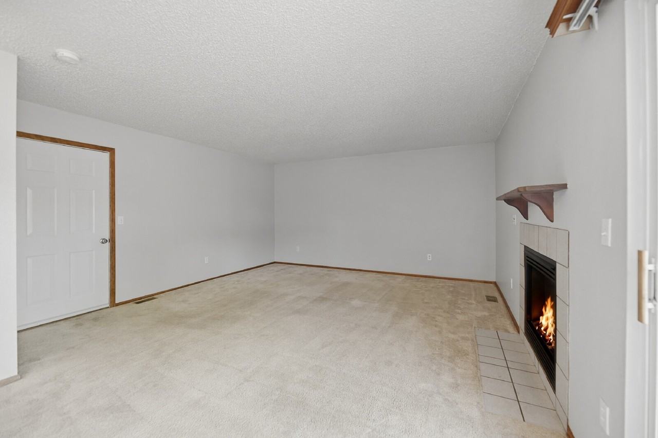 1321 W 132nd Pl - Photo 7 of 43