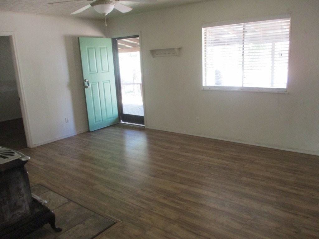 1821 W Stratton - Photo 2 of 11