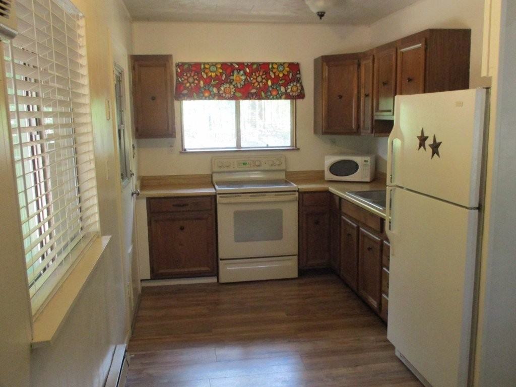 1821 W Stratton - Photo 3 of 11