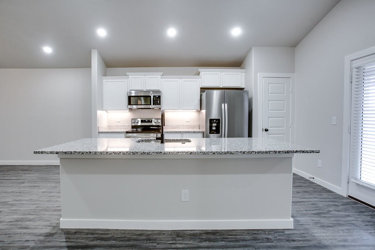 10509 Abbeville Ave - Photo 3 of 19