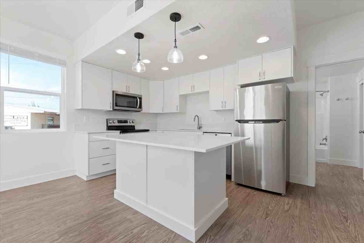 104 Davis Ave - Photo 3 of 11