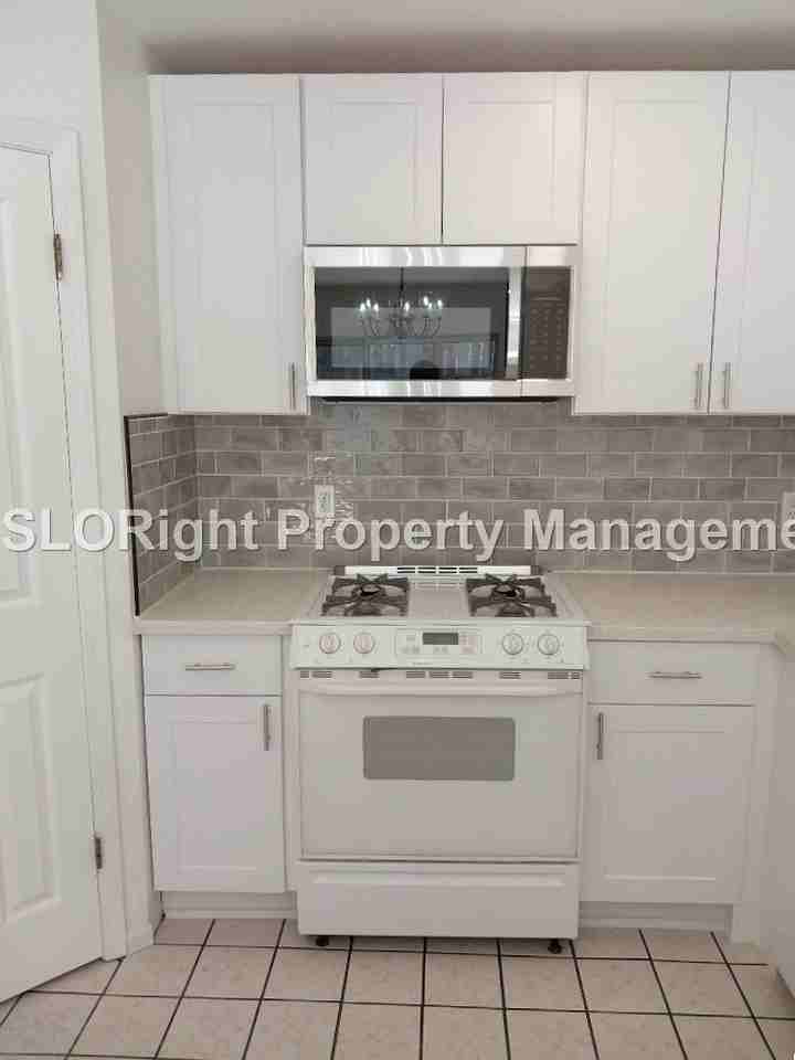 450 Avenida De Socios - Photo 7 of 16