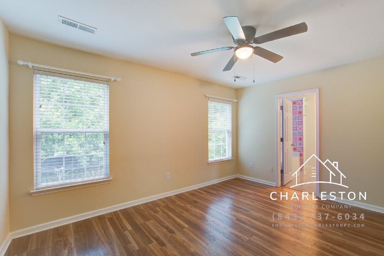 2457 Scholar Ln - Photo 5 of 26