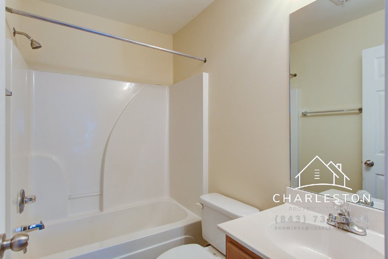 2457 Scholar Ln - Photo 6 of 26
