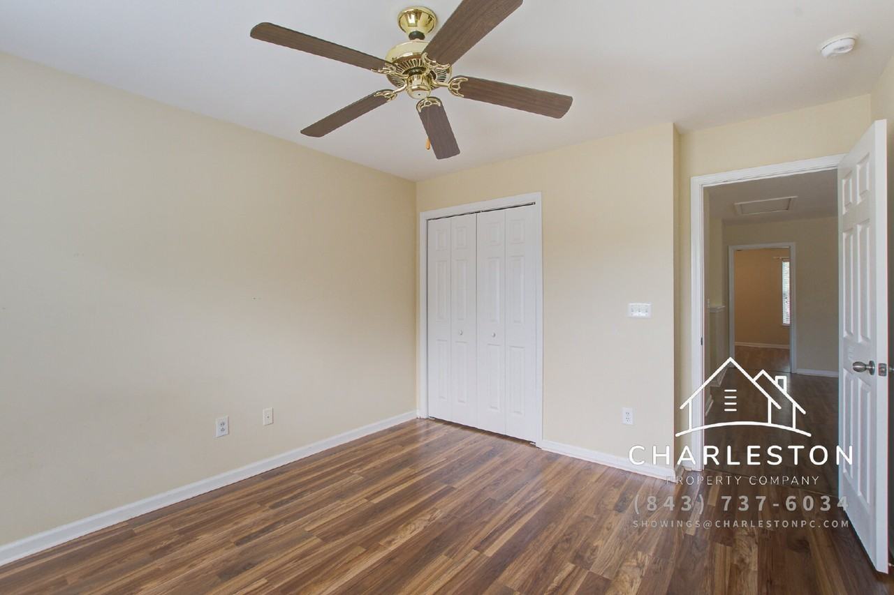 2457 Scholar Ln - Photo 7 of 26