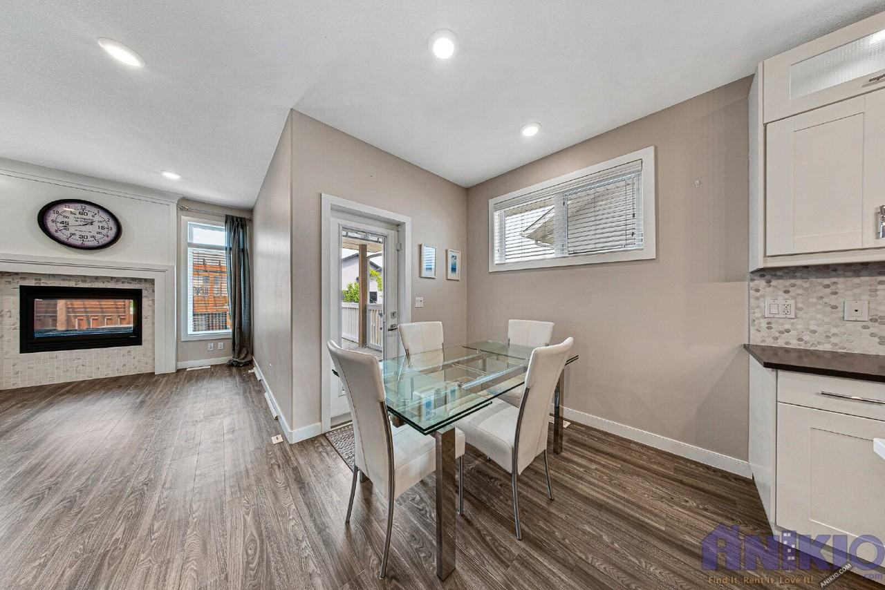 914 Kloppenburg Cres - Photo 6 of 29