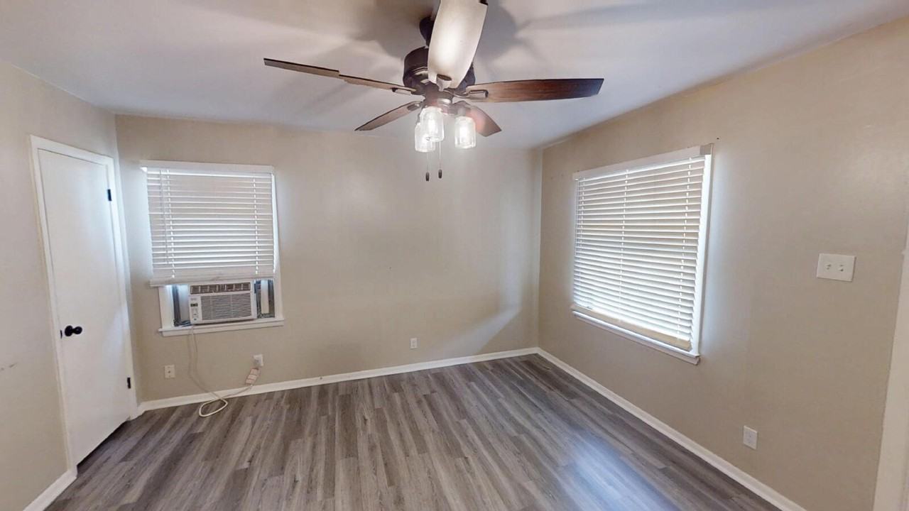 506 Goodnight Dr - Photo 3 of 19