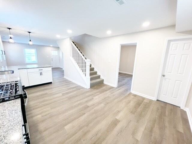 4501 Norwaldo Ave - Photo 3 of 16