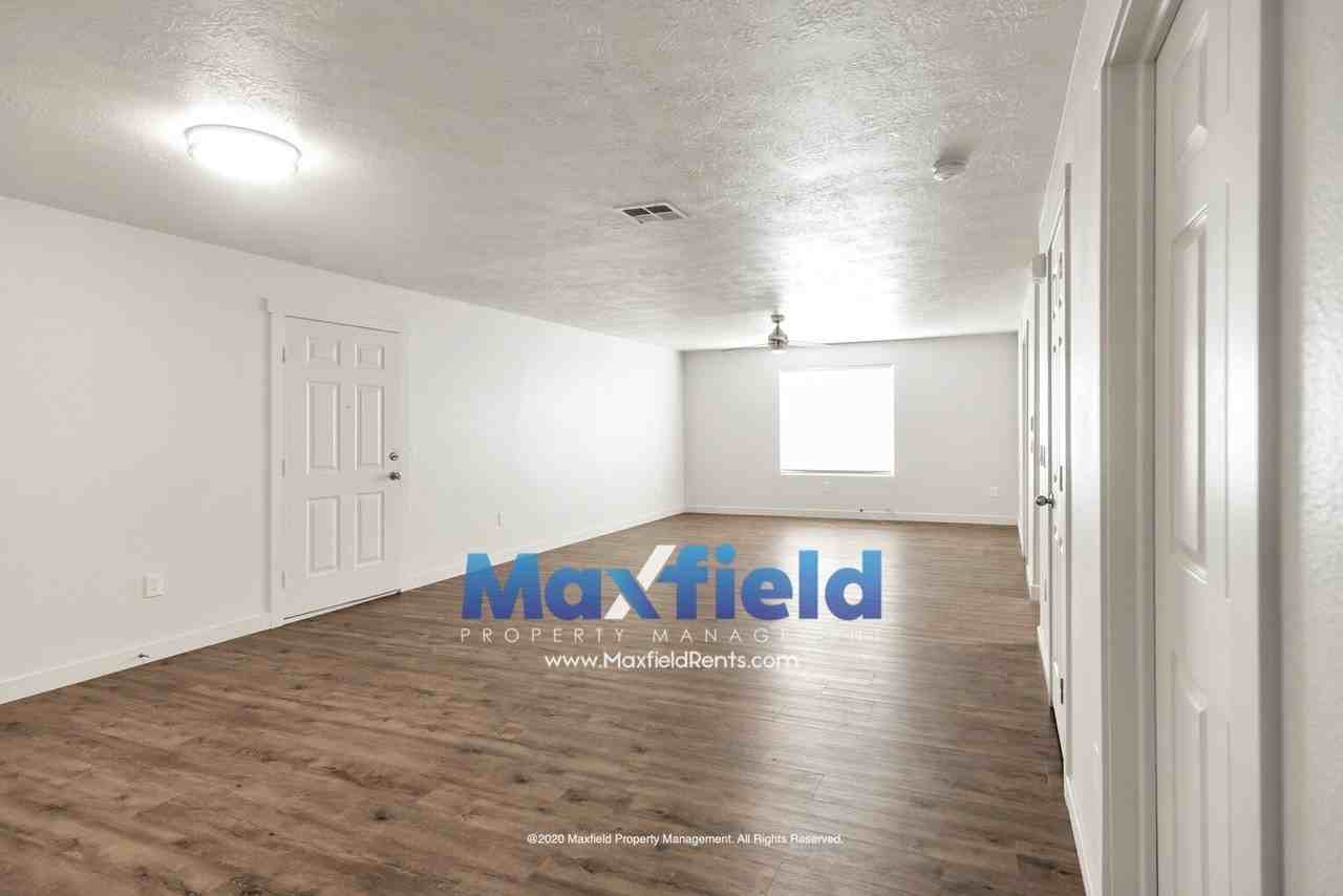 2737 E 750 N Apt 1 - Photo 6 of 29