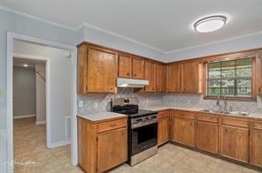 108 Deerwood Ln - Photo 7 of 23
