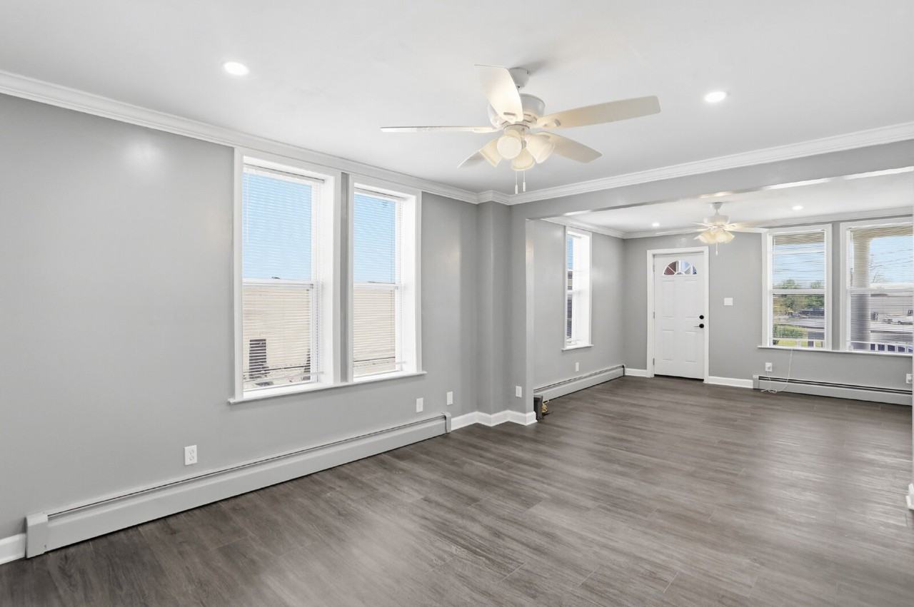 805 Mulberry Ave - Photo 3 of 35