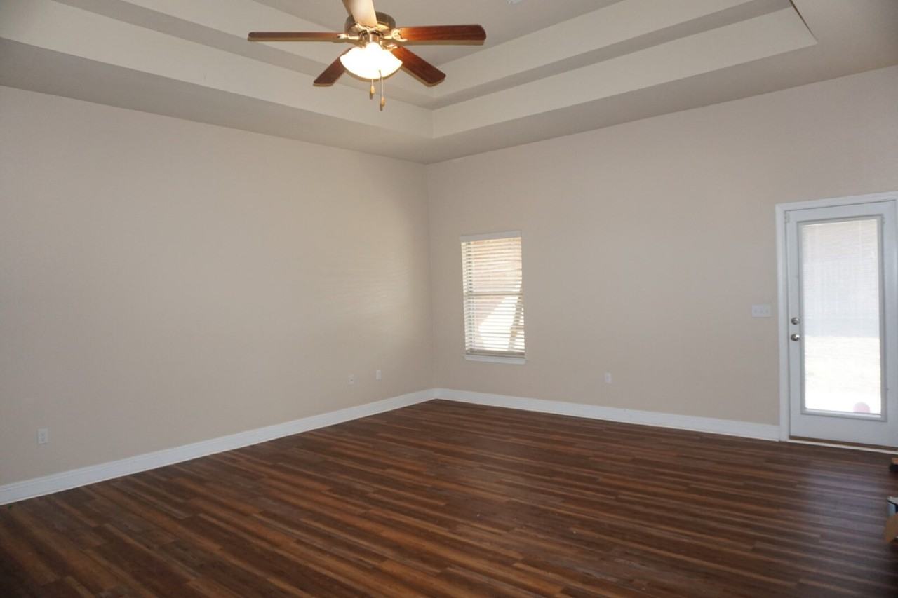 307 Windmill Way - Photo 3 of 21