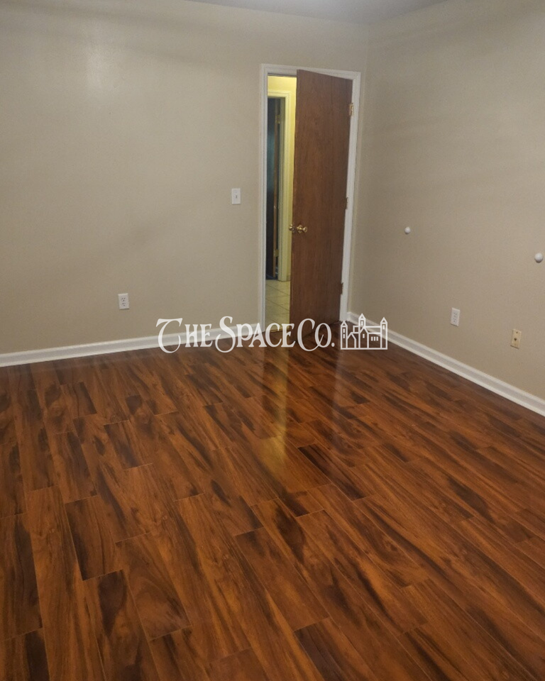 262 Fleming Rd #B - Photo 6 of 9