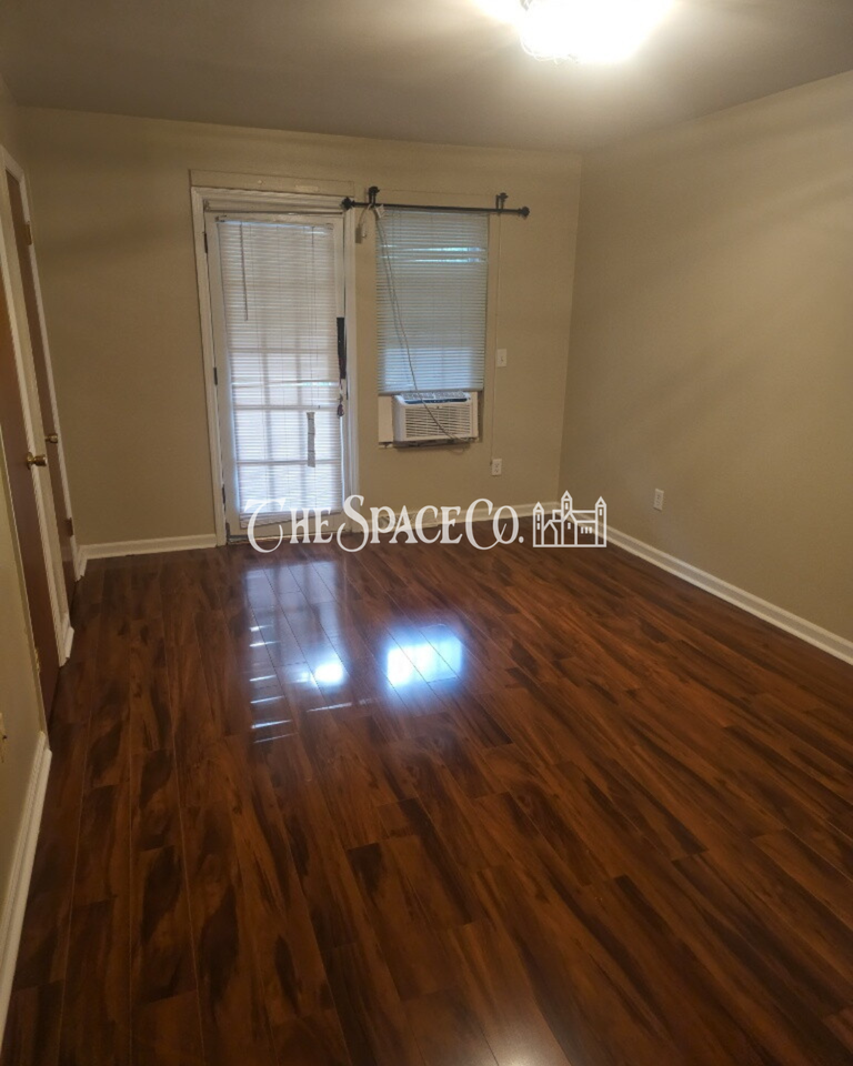 262 Fleming Rd #B - Photo 2 of 9