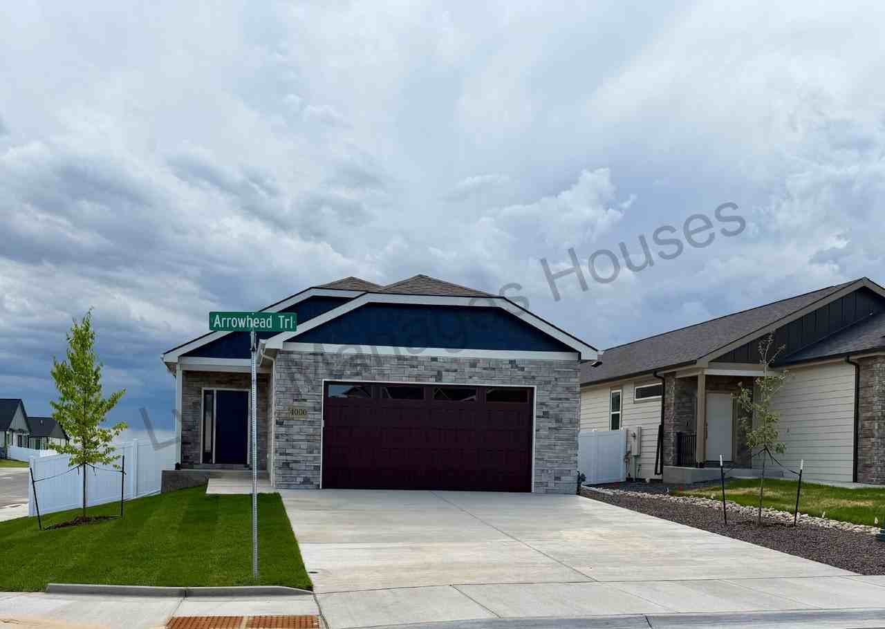 4000 Arrowhead Trl - Photo 2 of 43