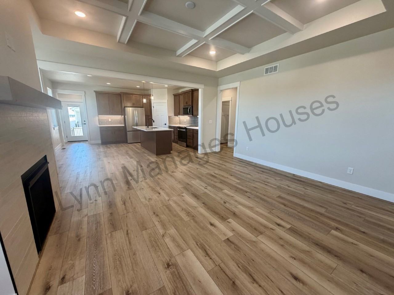 4000 Arrowhead Trl - Photo 7 of 43
