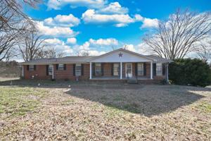 featured image of 939 Sunset Dr