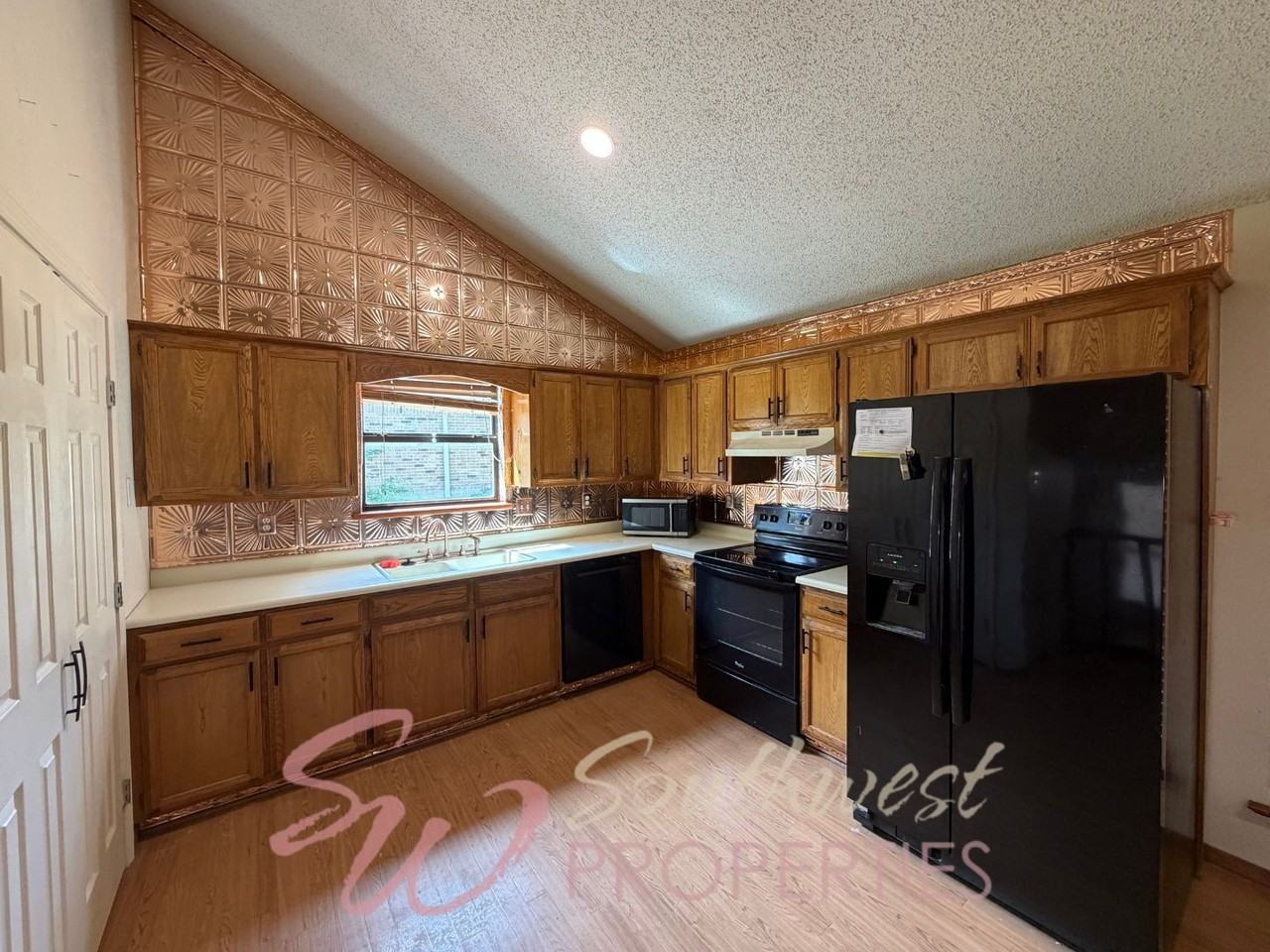 101 Doublehorn St - Photo 7 of 28