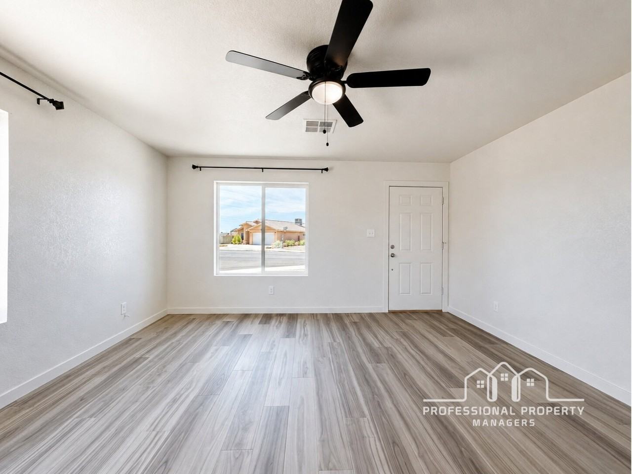 7288 E 36th Pl - Photo 2 of 21