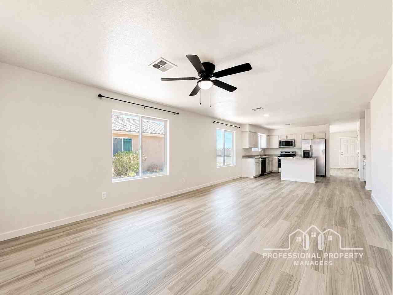 7288 E 36th Pl - Photo 5 of 21
